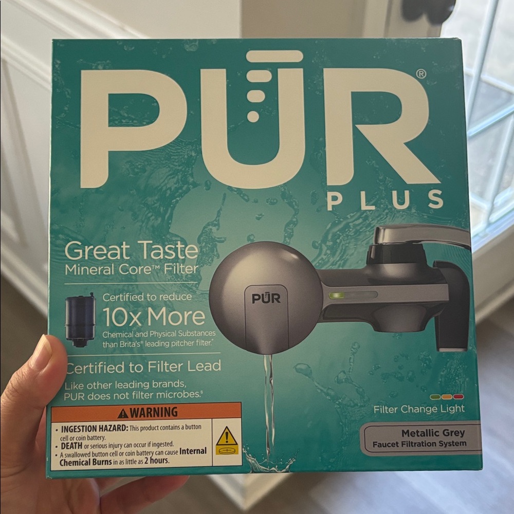 PUR Plus Faucet Filtration System in METALLIC GREY